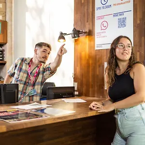 https://urbany-hostel-bcn-go.catalonia-hotels.com